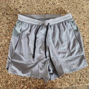 Nike Stride Men's Dri-FIT 5" Brief-Lined Running Shorts, XS